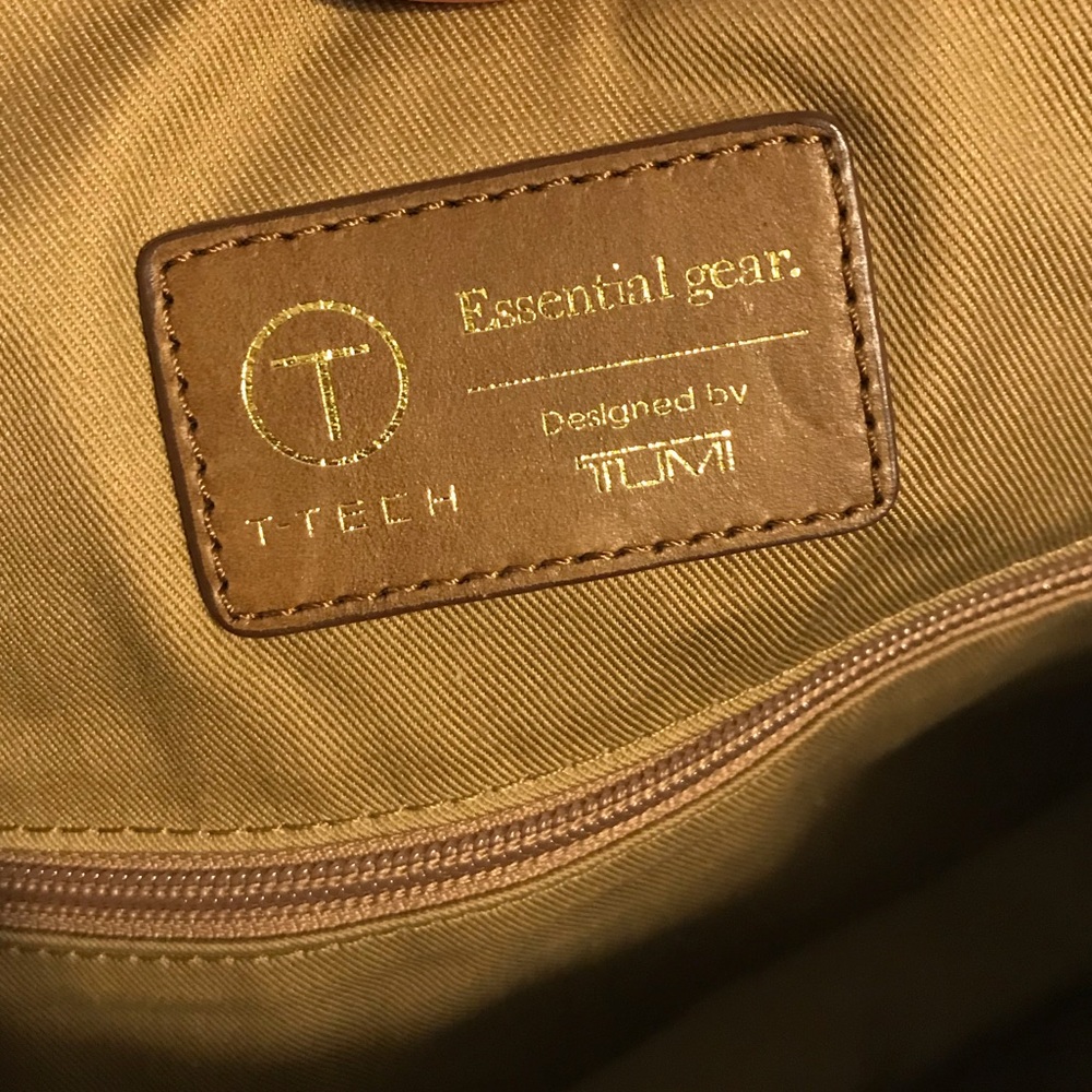 Tumi Briefcase - image 5
